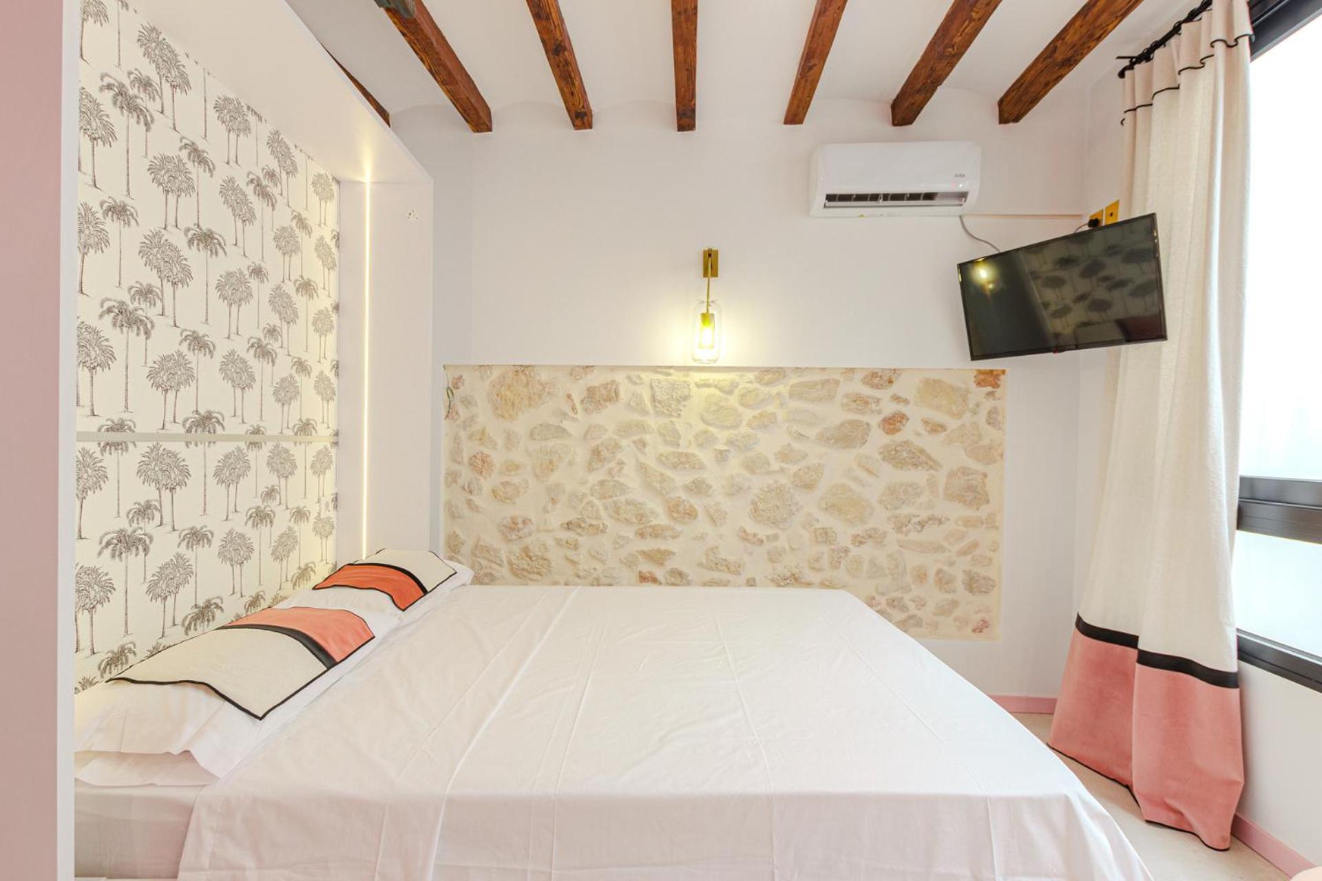 Glamorous Pink Studio In City Center Alicante Dış mekan fotoğraf
