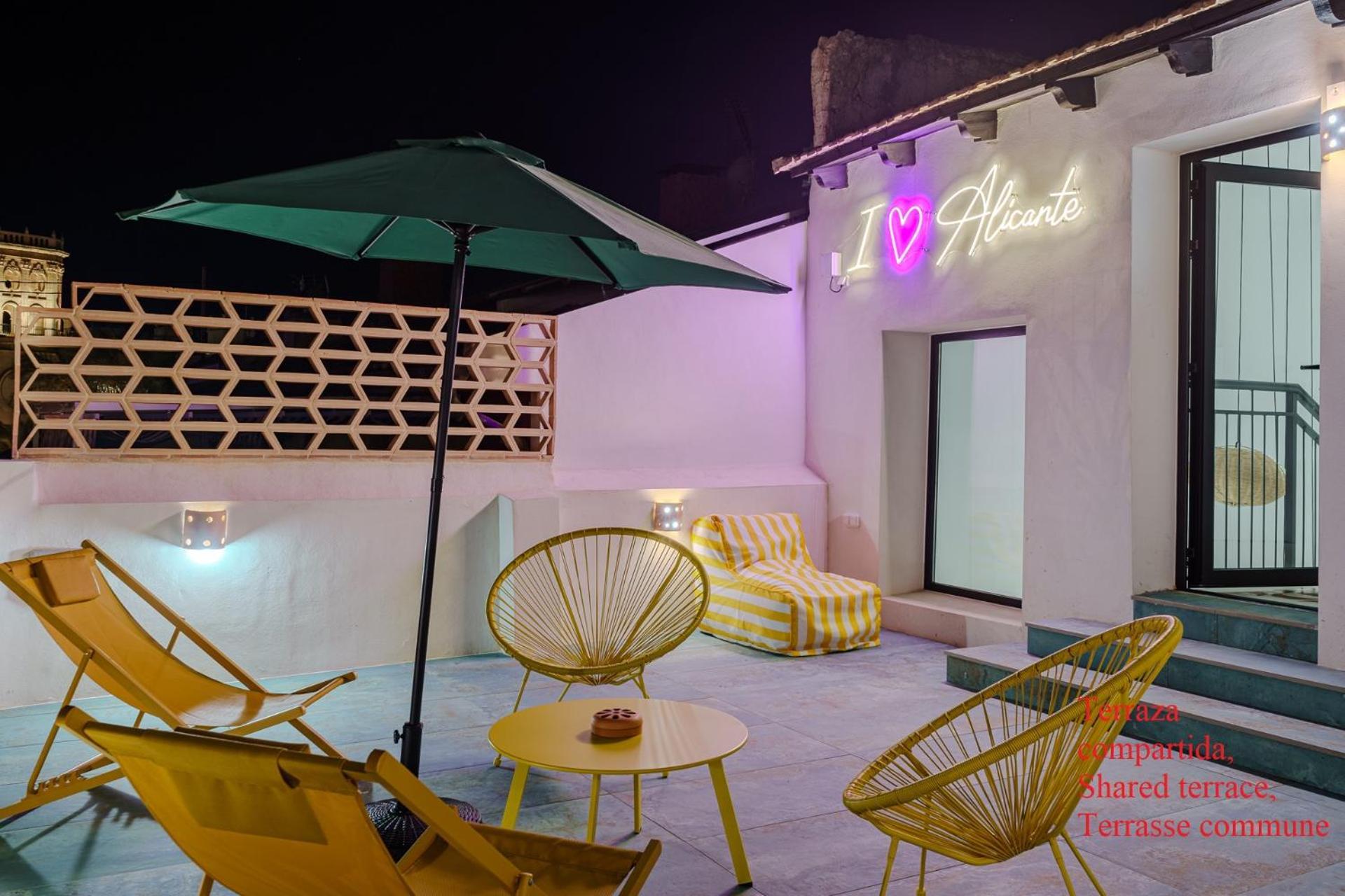 Glamorous Pink Studio In City Center Alicante Dış mekan fotoğraf